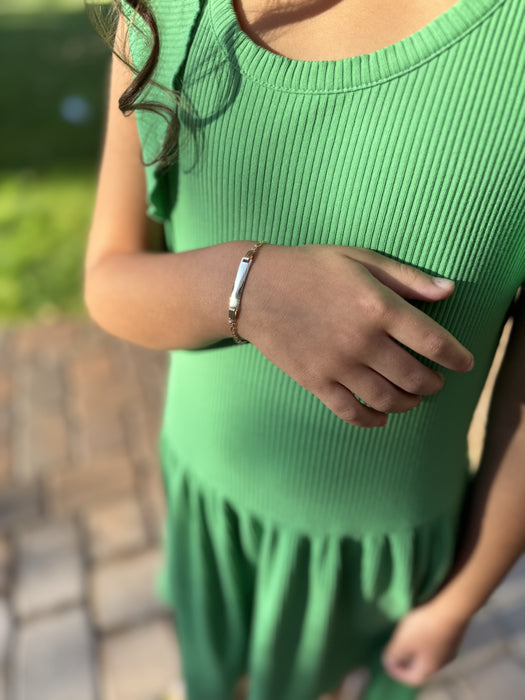 14k Gold Kids ID Bracelet with Custom Gold Name Plate & Diamond Cut Figaro Links - LE-0106